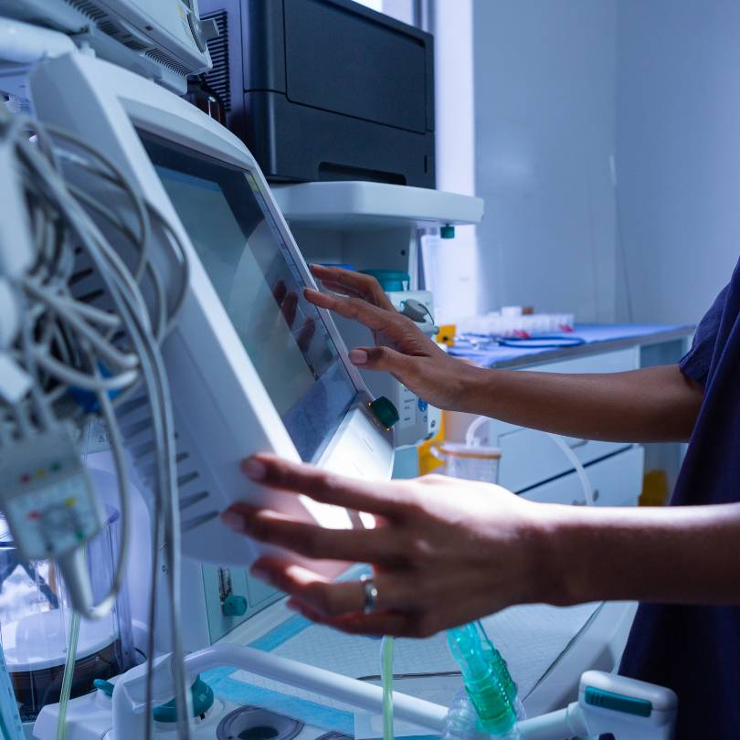 Clinical equipment in a treatment room